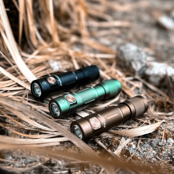 Lanternele de buzunar Fenix în variantele negru, verde și bronz – modele LED pentru utilizare zilnică. Foto: Rigad
