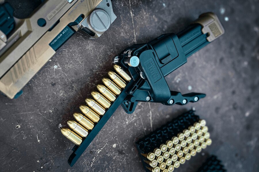 Încărcător rapid pentru încărcătoarele de pistol Nine Reloaded®. Sursă: Rigad