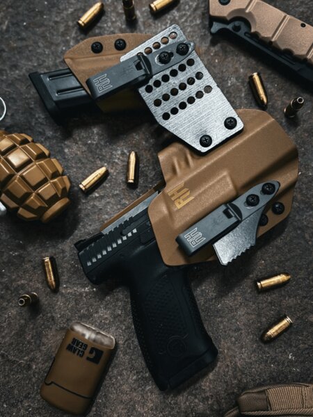 Toc din Kydex pentru pistol cu clip și retenție reglabilă, detaliu de construcție