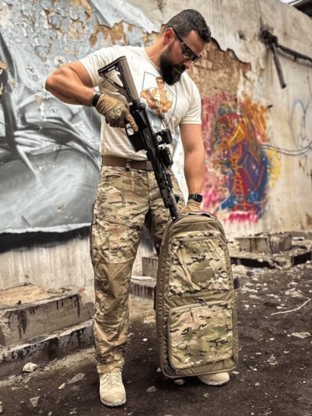 Rucsacul Helikon-Tex SBR Carrying destinat transportului unei carabine scurte și echipamentului de tragere.