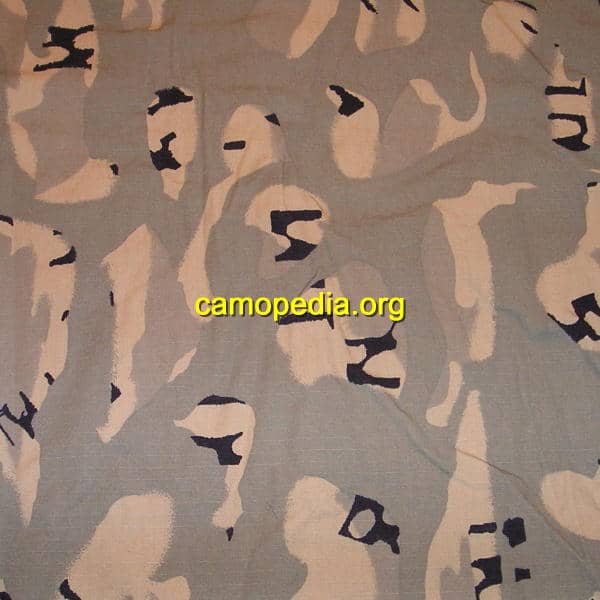 Model de camuflaj m81 US Woodland 3