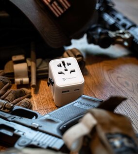 Adaptor cu încărcător PTP Travel Tactical®