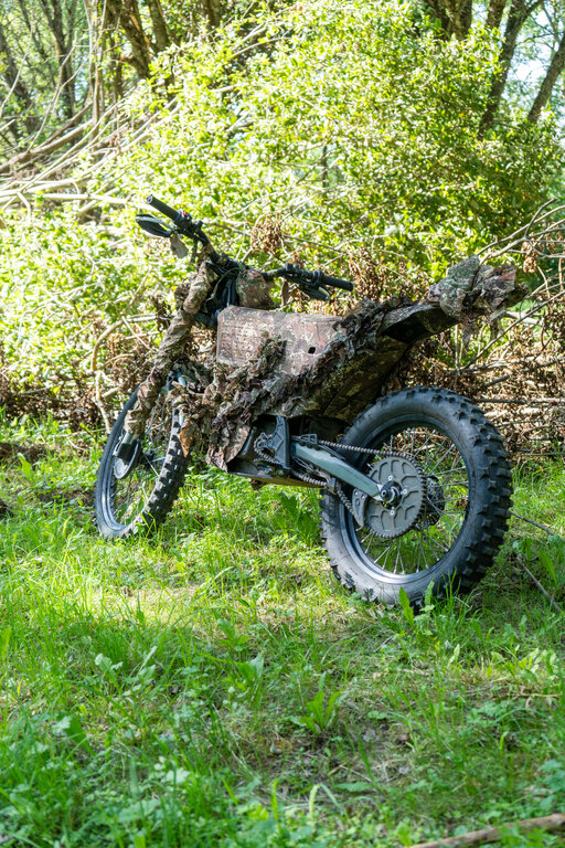 Camuflaj multispectral mobil pentru motocicletă – Ghosthood®