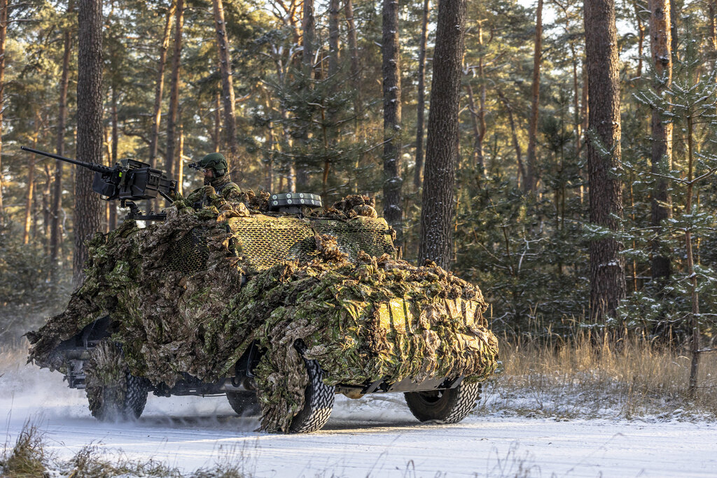 Camuflaj multispectral mobil pentru vehicule Reversible Ghosthood®