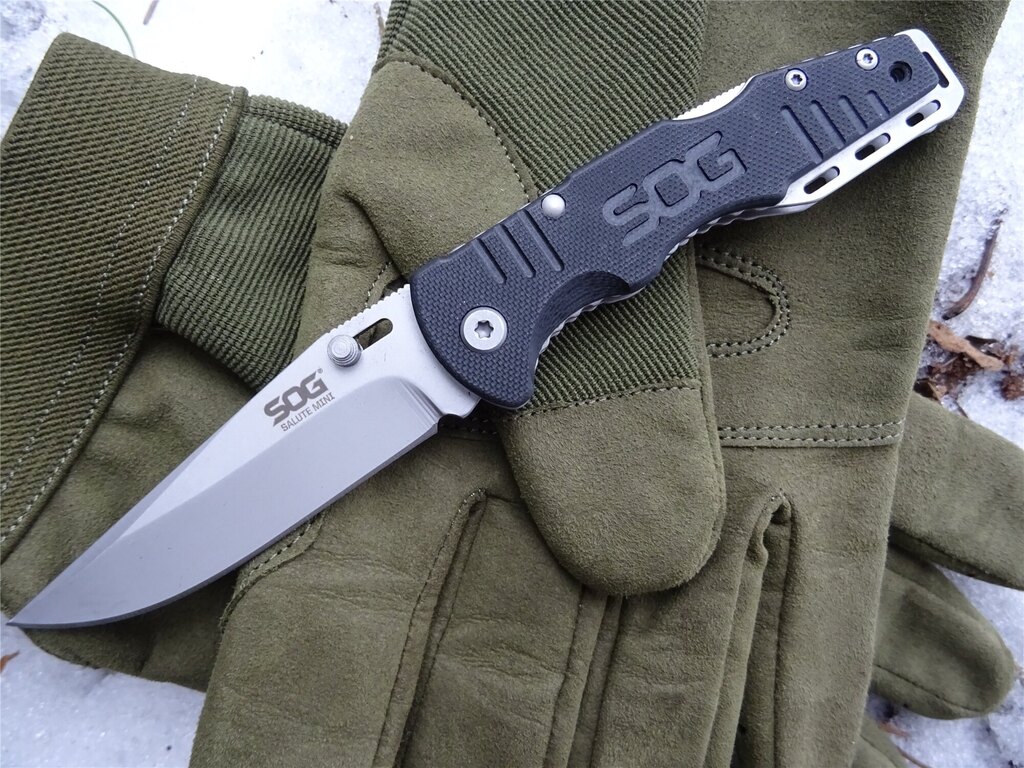 Cuțit pliabil SOG® Salute Mini