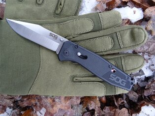 Cuțit pliant SOG® Flare - satin, mâner negru