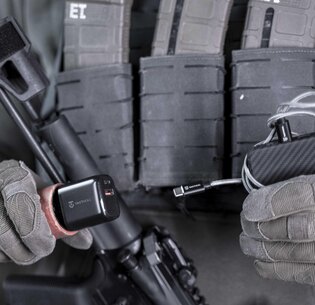 Încărcător de călătorie Base Plug Dual Tactical®, 20 W