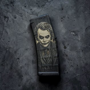 Încărcător pentru AR15 – 30 cartușe, calibru 5.56×45 NATO Magpul® / Chaos Joker