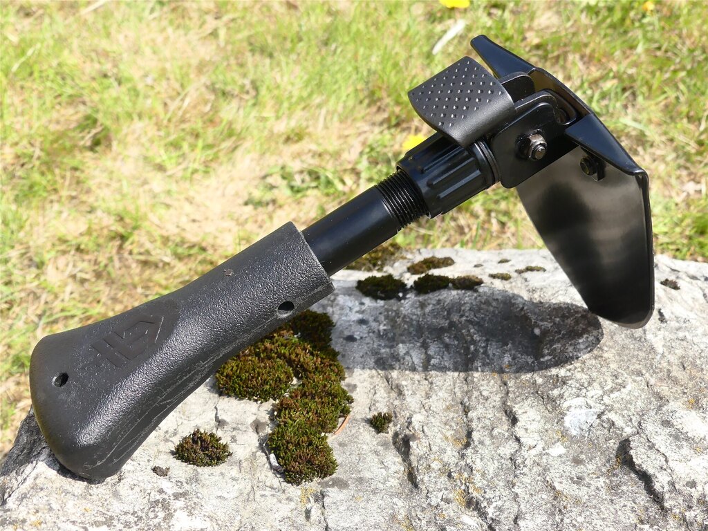 Lopată pliabilă - sapă - târnăcop GERBER® Gorge