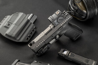Pistolă CZ P-10 C PORTED / calibru 9×19 CZUB®