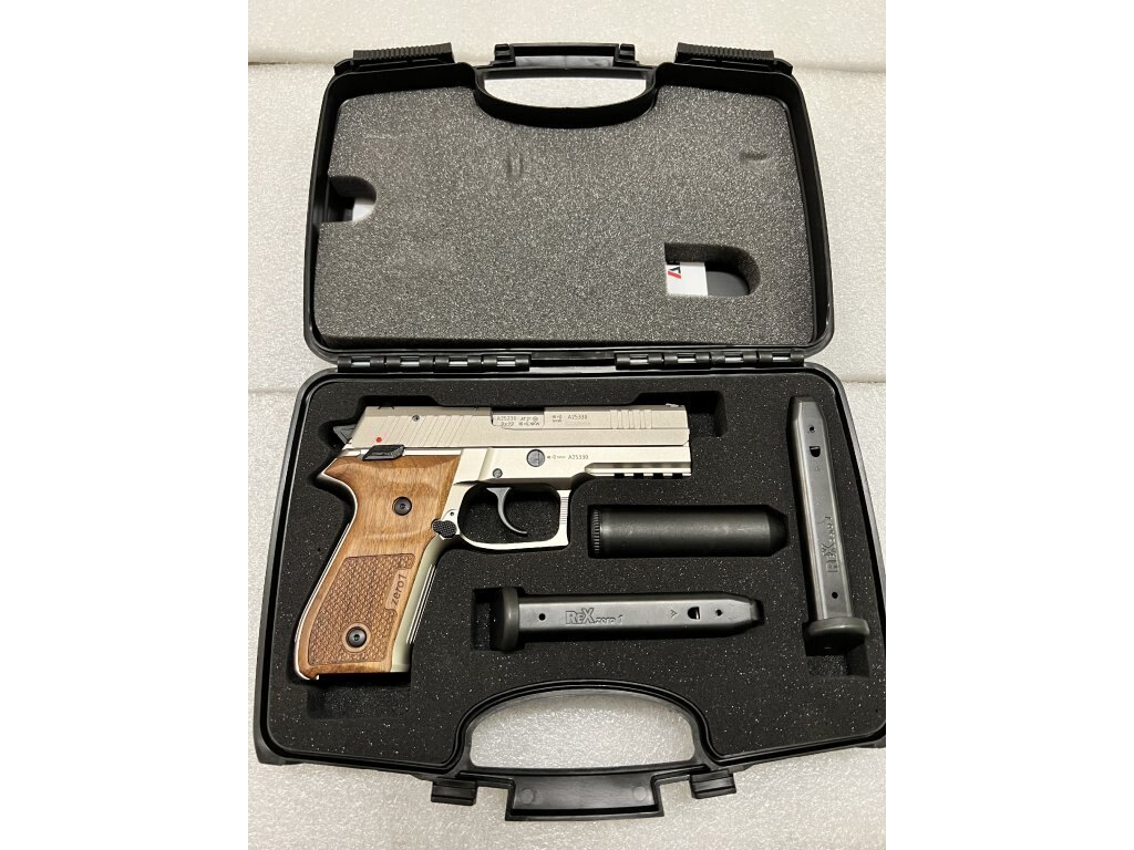Pistolă semiautomată Zero 1 S / calibru 9x19 Arex®, Nichel - mânere din lemn